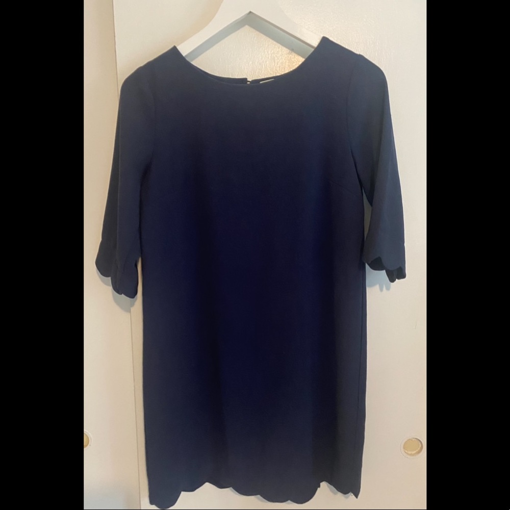 Women beautiful scalloped dress!